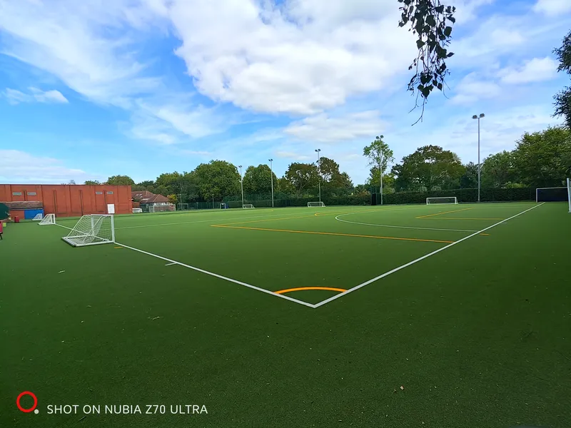 Shene Sports & Fitness Centre